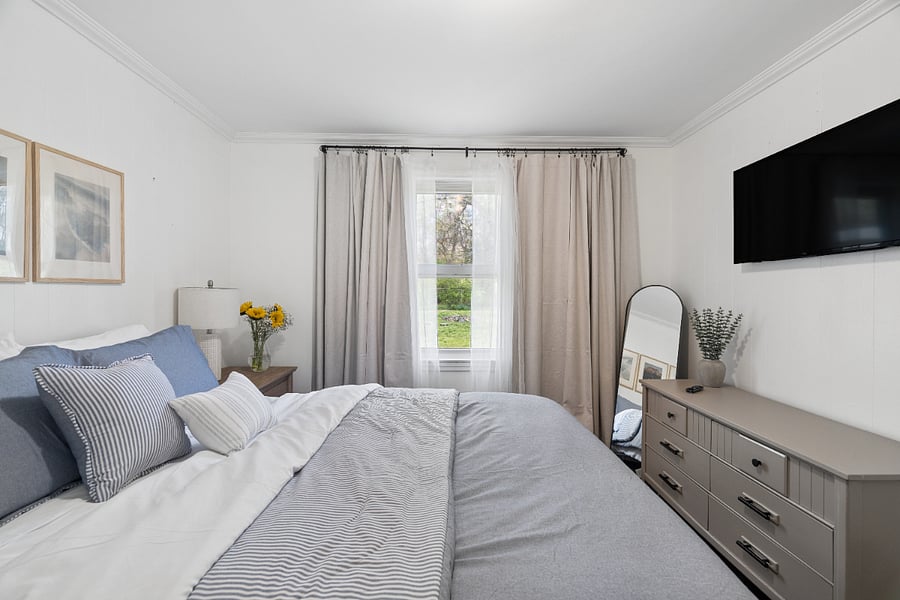 TV in Master bedroom
