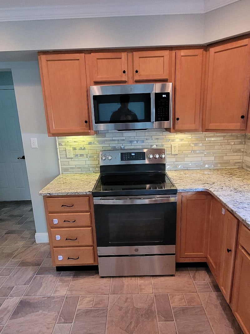 Furnished Finder property 395594_1 photo 12