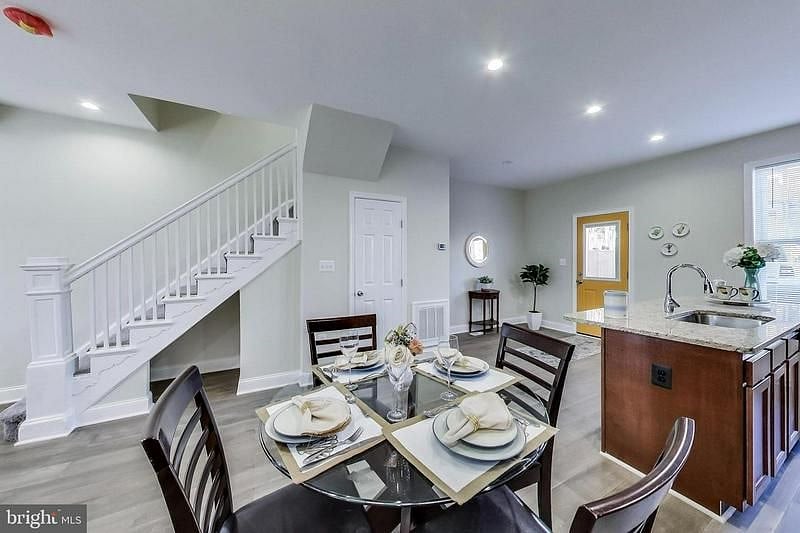Furnished Finder property 395606_1 photo 8