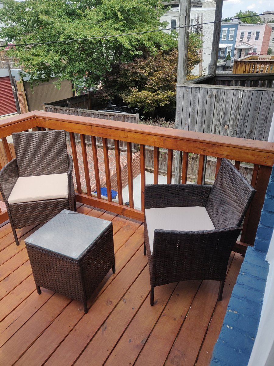Private deck connected to the small bedroom