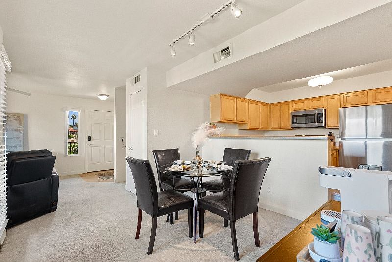 Furnished Finder property 395607_1 photo 6