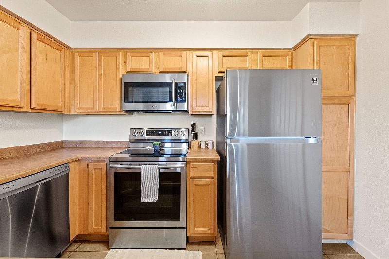 Furnished Finder property 395607_1 photo 7
