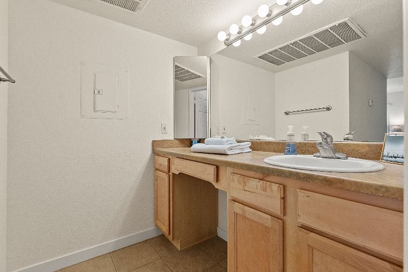 Furnished Finder property 395607_1 photo 10