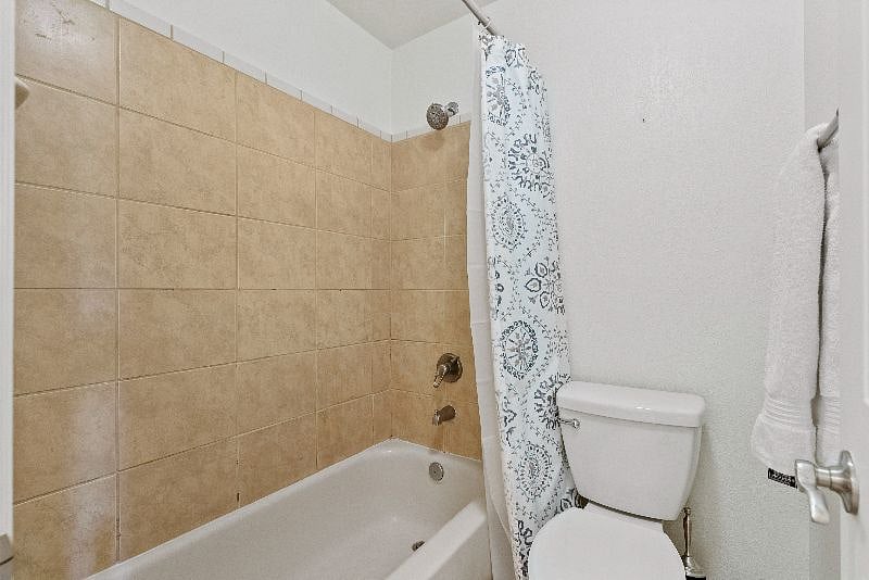 Furnished Finder property 395607_1 photo 11