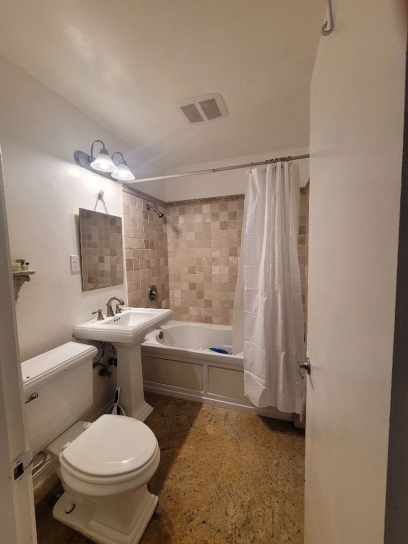 Private bathroom with Jacuzzi tub