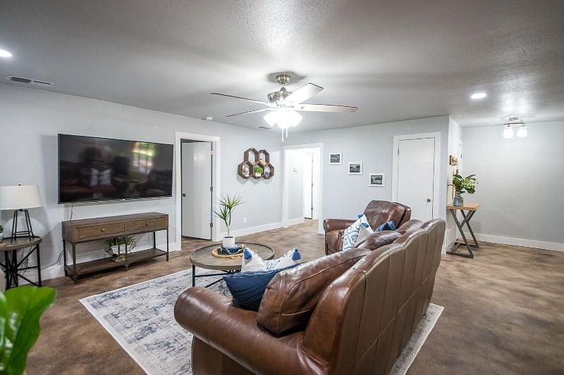 Furnished Finder property 395678_1 photo 6