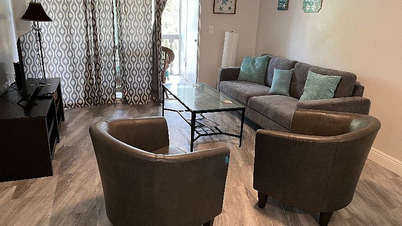 Furnished Finder property 395716_1 photo 31
