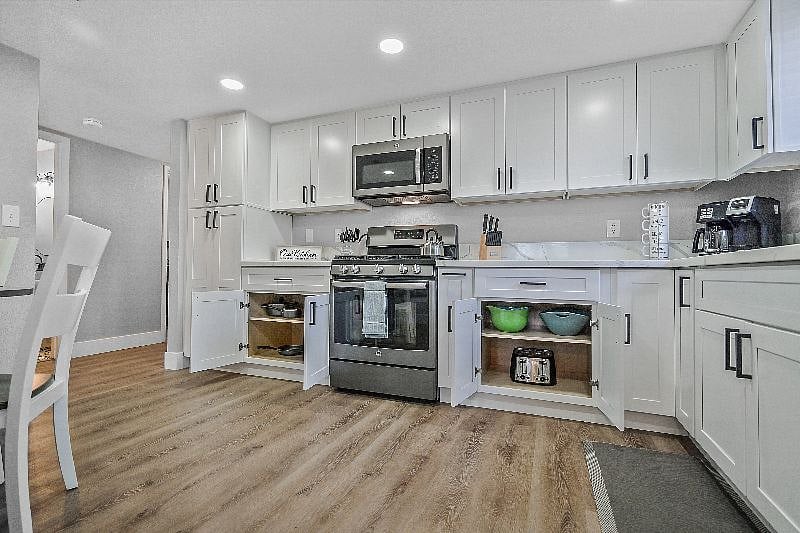 Furnished Finder property 395771_1 photo 16