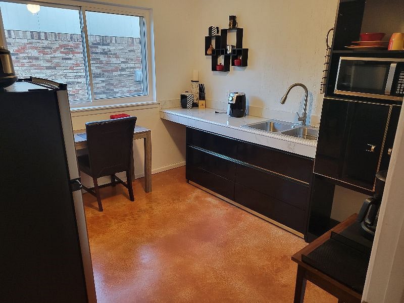 Furnished Finder property 395852_1 photo 4