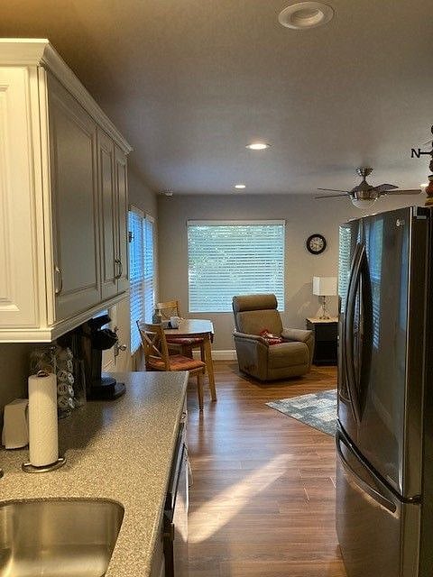 Furnished Finder property 395853_1 photo 6