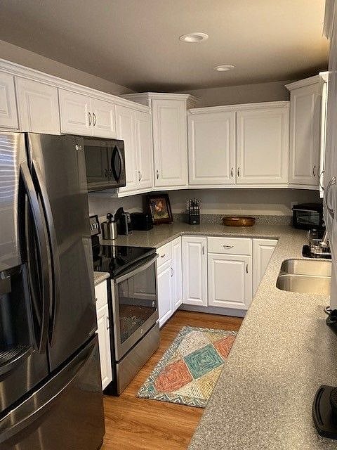 Furnished Finder property 395853_1 photo 7