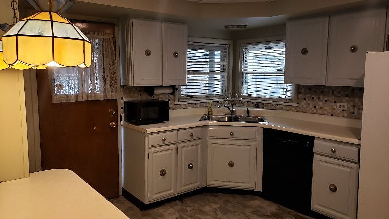 Furnished Finder property 395869_1 photo 16