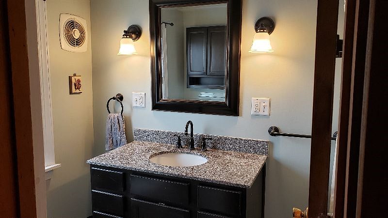 Main bathroom.