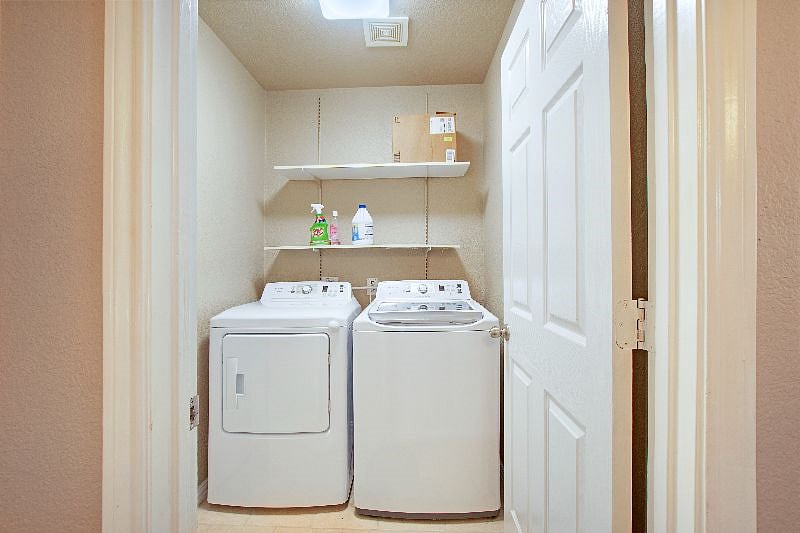 Furnished Finder property 395883_1 photo 7