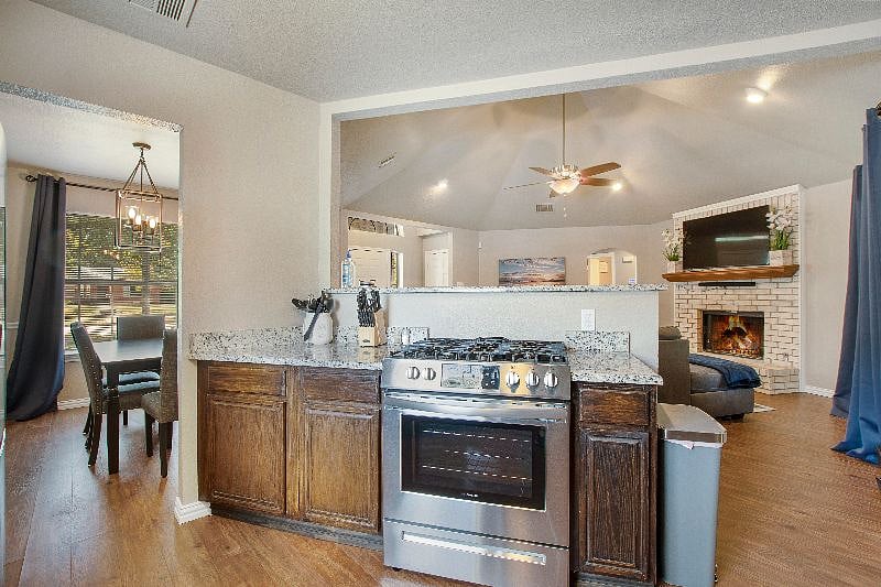 Furnished Finder property 395883_1 photo 3