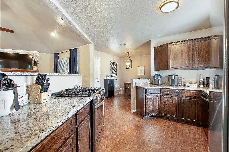 Furnished Finder property 395883_1 photo 5