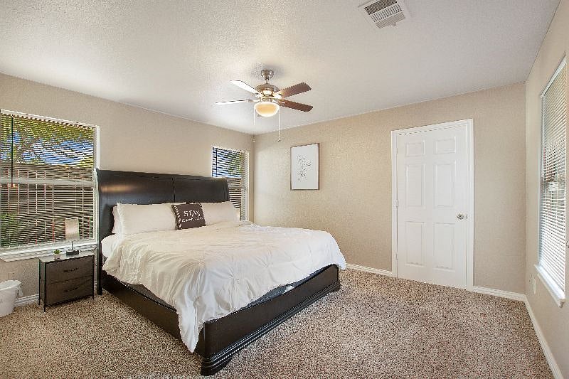 Furnished Finder property 395883_1 photo 13