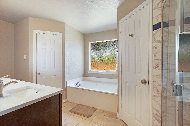 Furnished Finder property 395883_1 photo 14