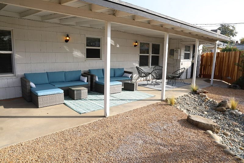 Furnished Finder property 395949_1 photo 3