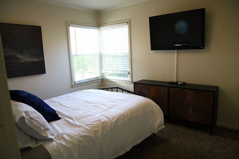 Furnished Finder property 395949_1 photo 16