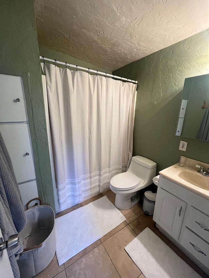 Furnished Finder property 395997_1 photo 9