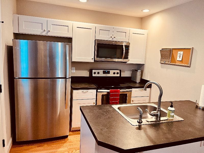 Furnished Finder property 396018_1 photo 7
