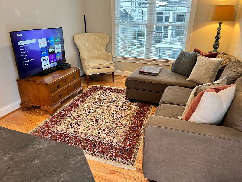 Furnished Finder property 396018_1 photo 9