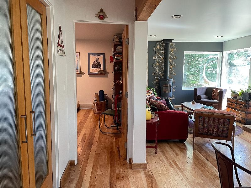 Furnished Finder property 396101_2 photo 9