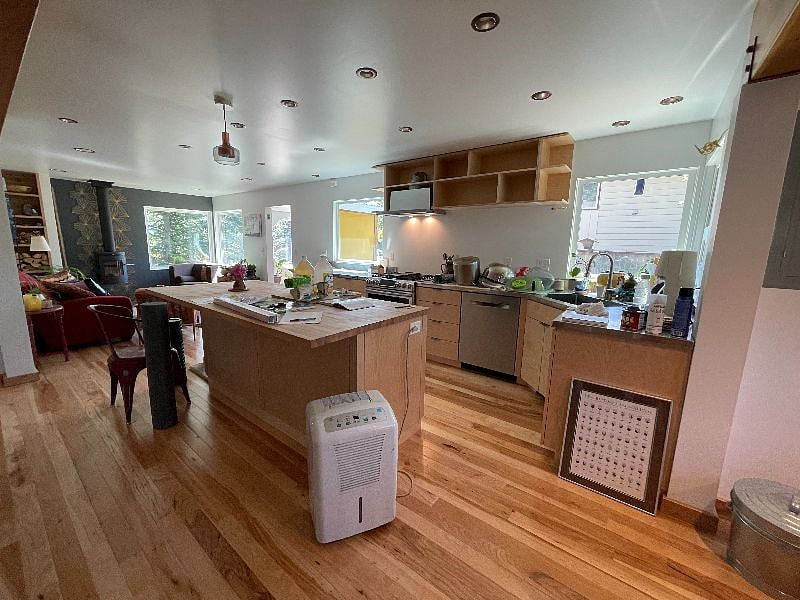 Furnished Finder property 396101_2 photo 10