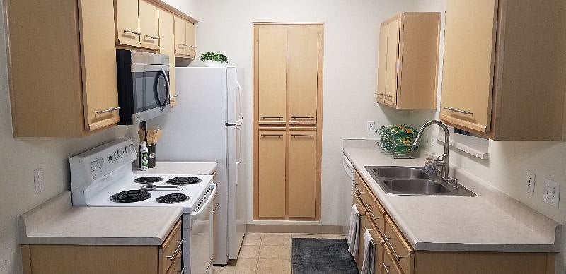 Furnished Finder property 396124_1 photo 9
