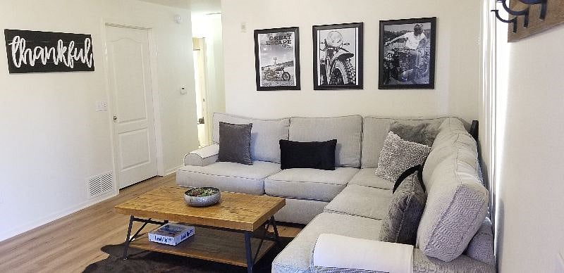 Furnished Finder property 396124_1 photo 3
