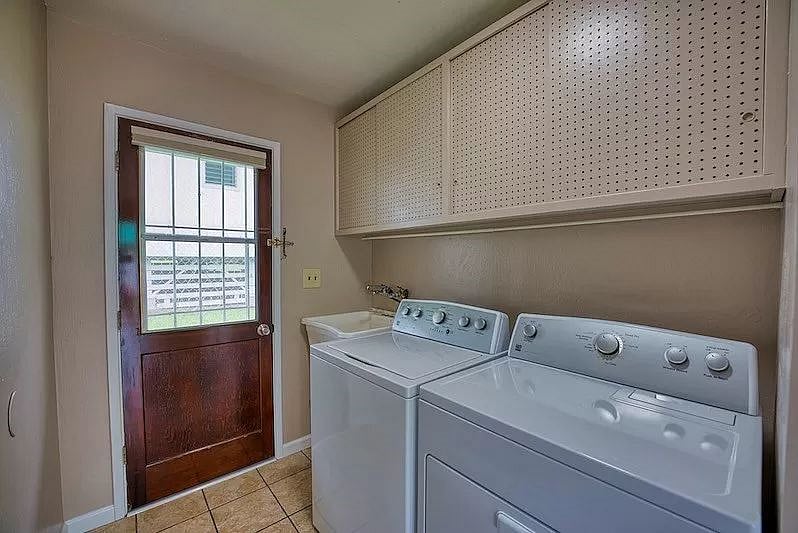 Washer & Dryer