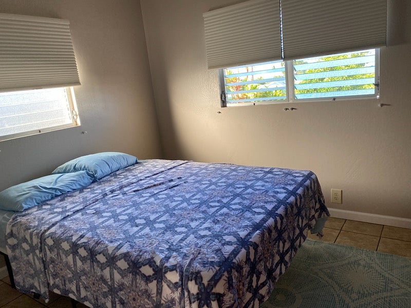 Guest bedroom with queen bed.
