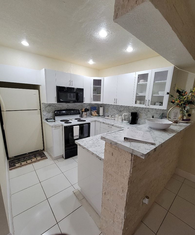 Furnished Finder property 396141_1 photo 21