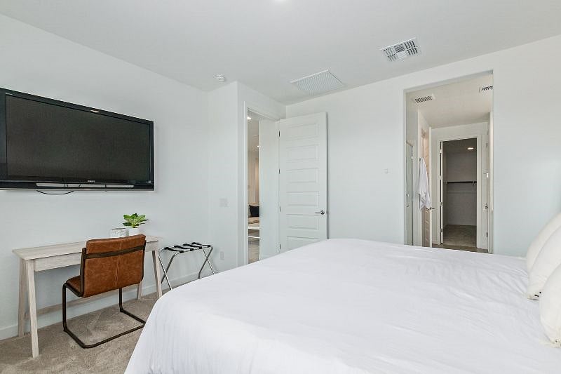 Furnished Finder property 396211_1 photo 14