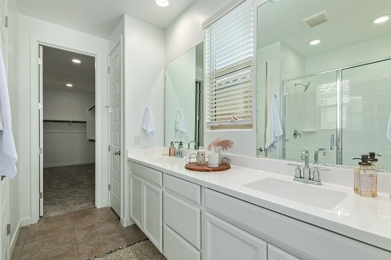 Furnished Finder property 396211_1 photo 16