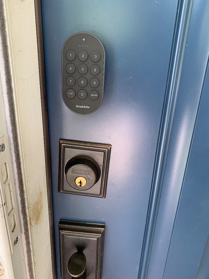 Front door with Smartlock