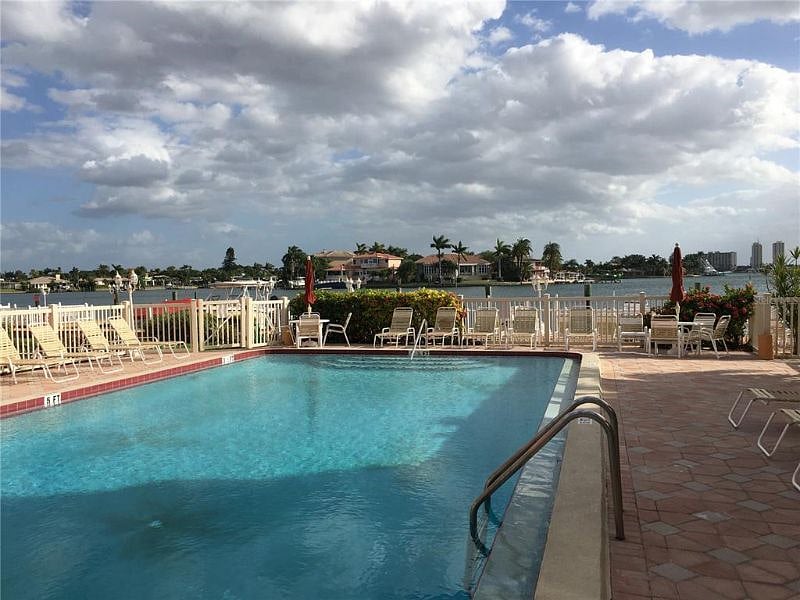 Furnished Finder property 396230_1 photo 15