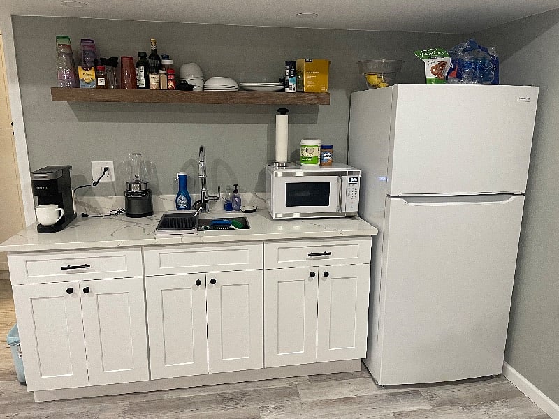 Apartment kitchenette