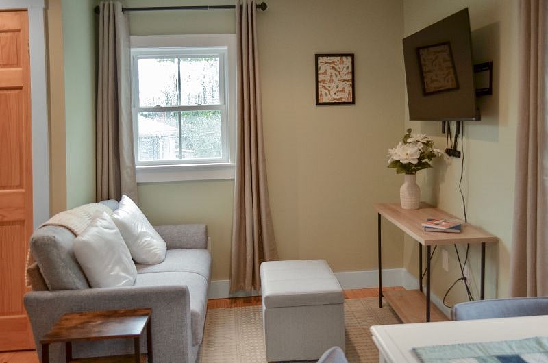 Furnished Finder property 396250_1 photo 8
