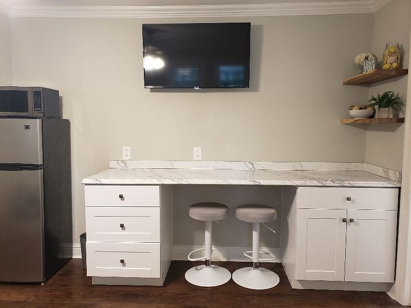Furnished Finder property 396275_1 photo 3