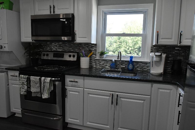 Furnished Finder property 396325_2 photo 24