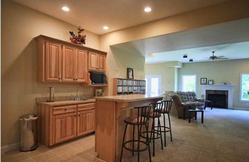 Lower level kitchenette