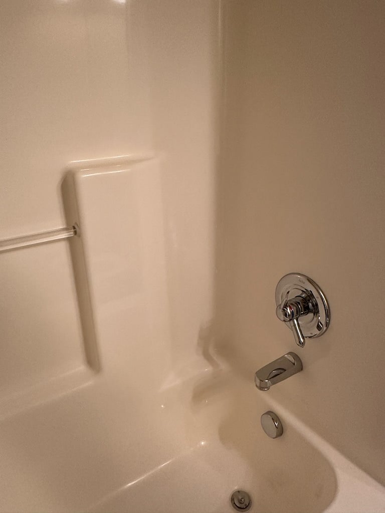 Upper Level full bathroom
