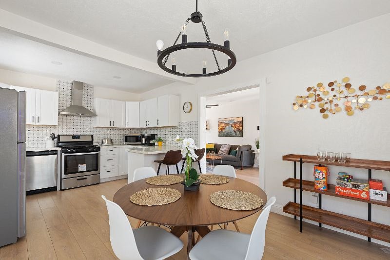Furnished Finder property 396498_1 photo 11
