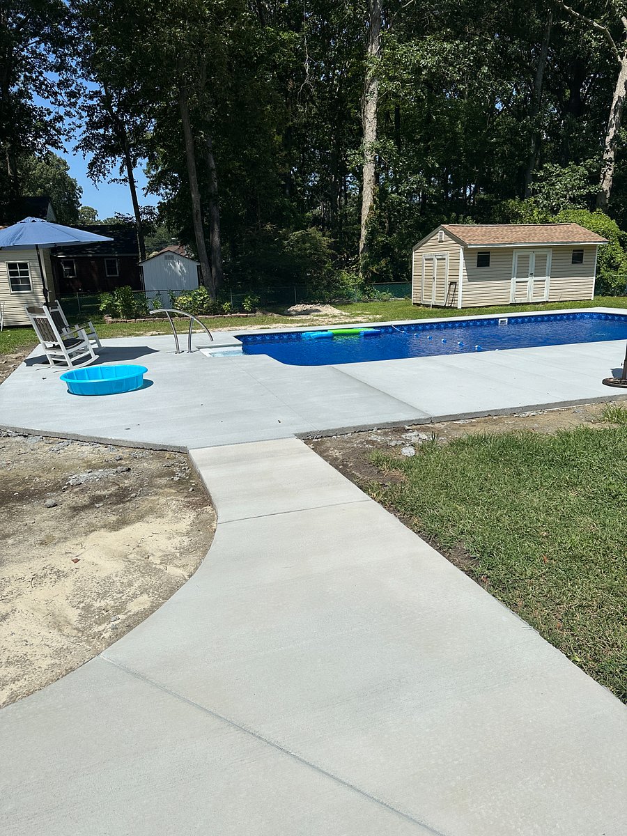Brand new pool put in summer 2024! We keep it open until October. 