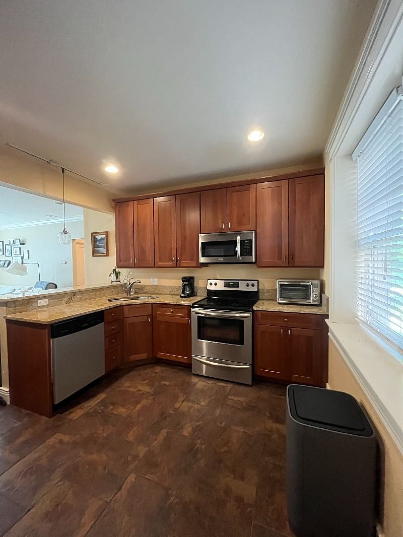Furnished Finder property 396644_1 photo 9