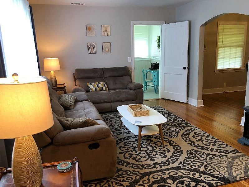 Furnished Finder property 396701_1 photo 6