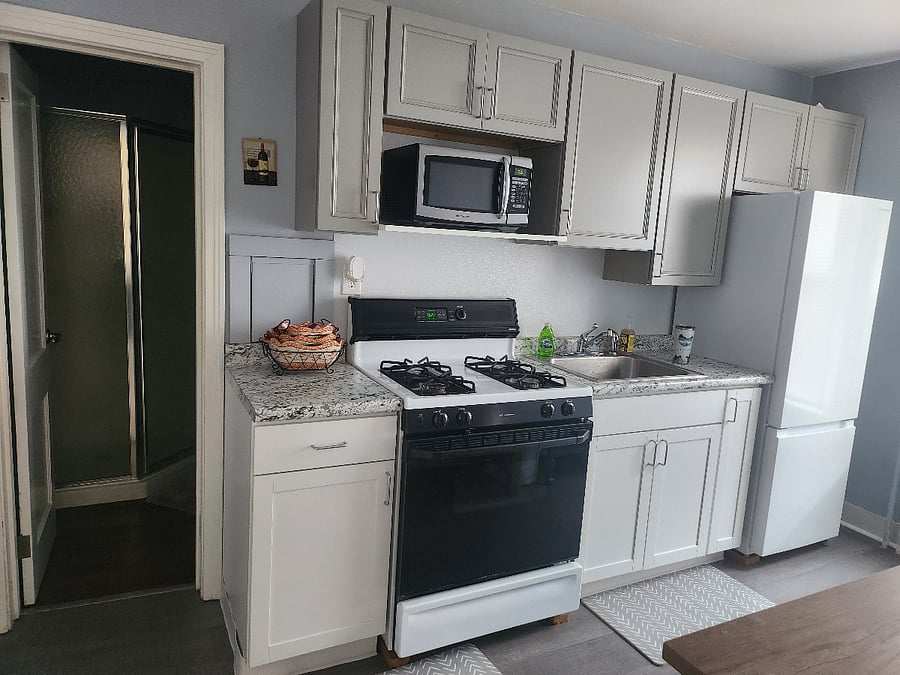 Furnished Finder property 396704_2 photo 1