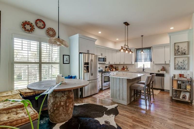 Furnished Finder property 396725_1 photo 9